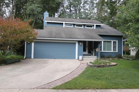 1411 W Heritage Rd, Normal, IL 61761 photo 1