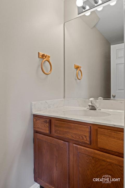 645 Salem Cir, Oswego, IL 60543 photo 11