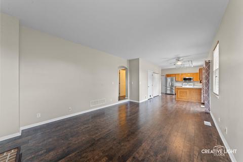 645 Salem Cir, Oswego, IL 60543 photo 10