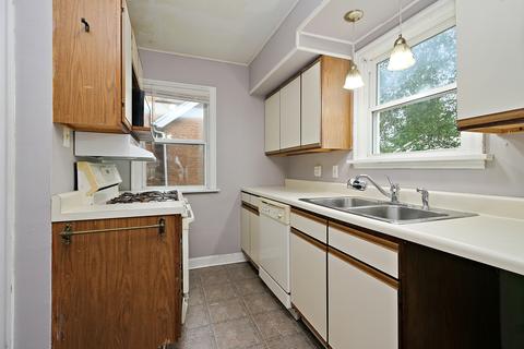 1242 S 3rd Ave, Kankakee, IL 60901 photo 5