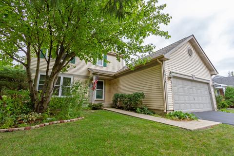 1215 Spring Creek Rd, Elgin, IL 60120 photo 2
