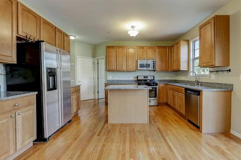 5730 Providence Dr, Hoffman Estates, IL 60192 photo 17
