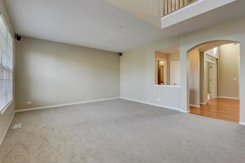 5730 Providence Dr, Hoffman Estates, IL 60192 photo 12