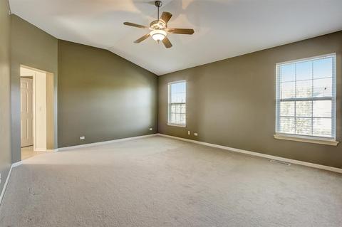 5730 Providence Dr, Hoffman Estates, IL 60192 photo 24