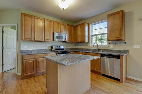 5730 Providence Dr, Hoffman Estates, IL 60192 photo 19