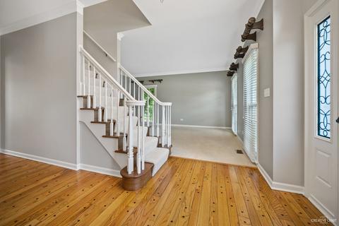 2 S702 White Birch Ln, Wheaton, IL 60189 photo 2