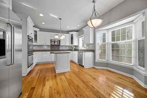 2 S702 White Birch Ln, Wheaton, IL 60189 photo 9
