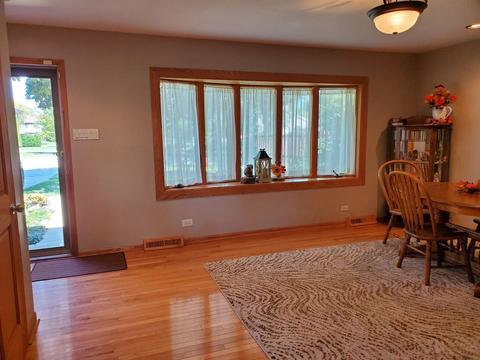 1210 Rose Ct, Bartlett, IL 60103 photo 7
