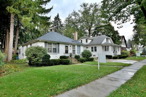 592 S Mitchell Ave, Elmhurst, IL 60126 photo 2