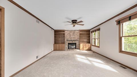129 Hill Rd, Willowbrook, IL 60527 photo 9