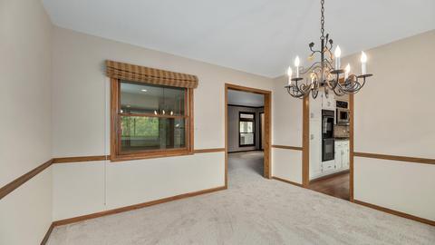 129 Hill Rd, Willowbrook, IL 60527 photo 10