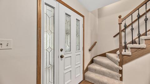 129 Hill Rd, Willowbrook, IL 60527 photo 3