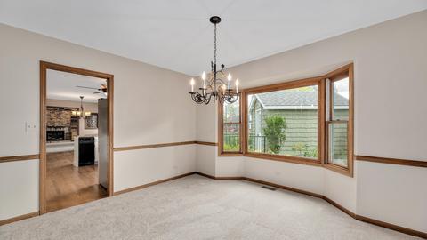 129 Hill Rd, Willowbrook, IL 60527 photo 11
