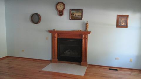 706 E Church St, Minooka, IL 60447 photo 9