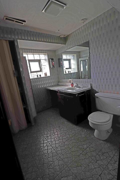 2722 Rusty Dr, Des Plaines, IL 60018 photo 11