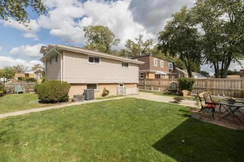 9047 Bartlett Ave, Brookfield, IL 60513 photo 18