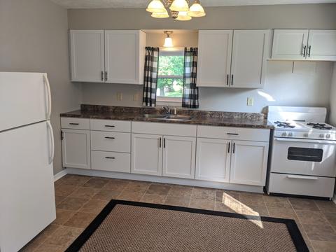 973 Monroe Dr, Freeport, IL 61032 photo 1