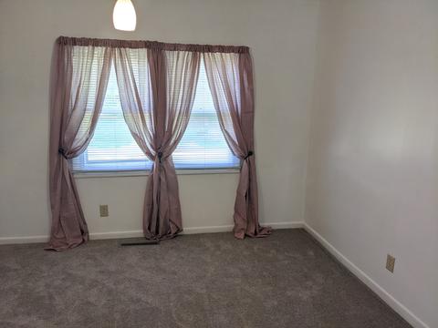 973 Monroe Dr, Freeport, IL 61032 photo 10