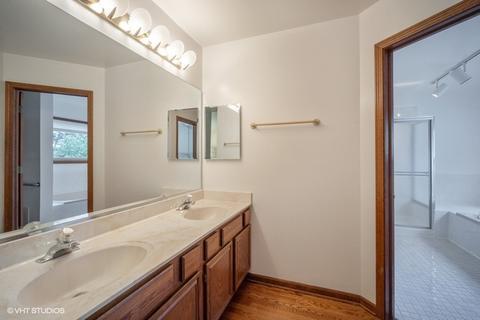 5300 Elliott Dr, Hoffman Estates, IL 60192 photo 20