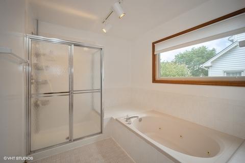 5300 Elliott Dr, Hoffman Estates, IL 60192 photo 21