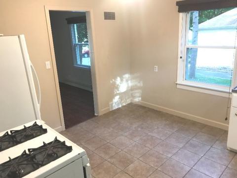 565 Clark St, Elgin, IL 60123 photo 5