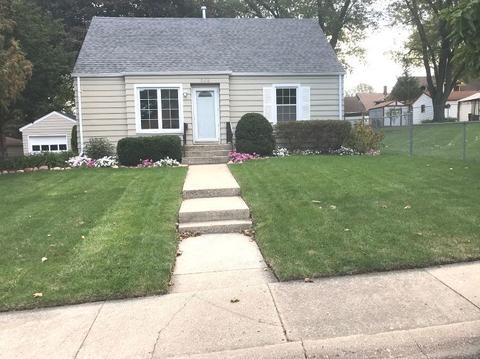 565 Clark St, Elgin, IL 60123 photo 1