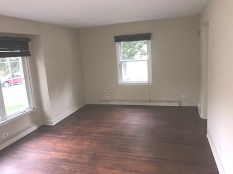565 Clark St, Elgin, IL 60123 photo 3