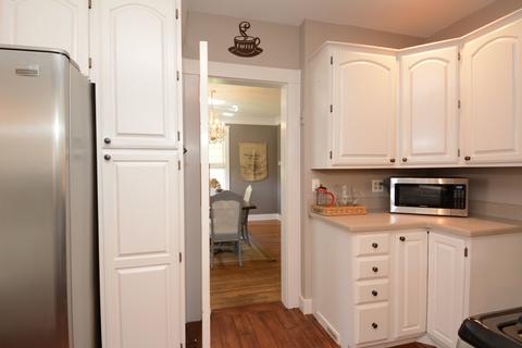 661 Park St, Elgin, IL 60120 photo 8