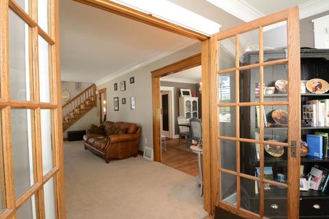 661 Park St, Elgin, IL 60120 photo 14
