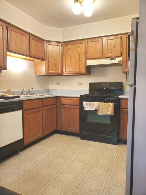 717 Longwood Dr, Algonquin, IL 60102 photo 4