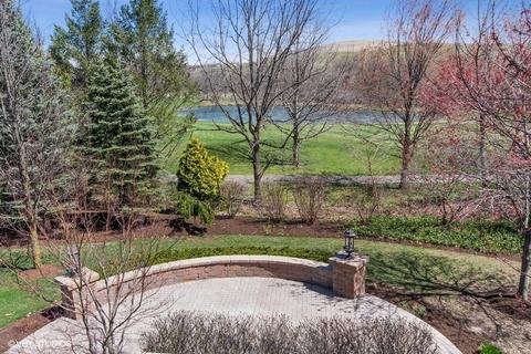 726 Fox Run Dr, Geneva, IL 60134 photo 17