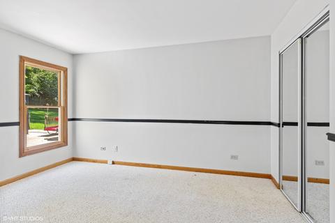 1735 Dana, Algonquin, IL 60102 photo 11