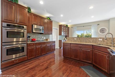 3140 Holden St, Elgin, IL 60124 photo 15