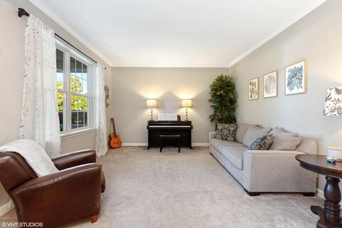 3140 Holden St, Elgin, IL 60124 photo 4