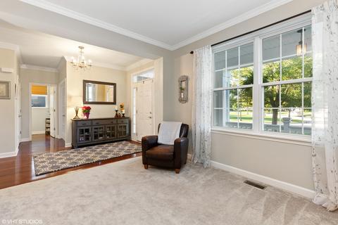 3140 Holden St, Elgin, IL 60124 photo 5