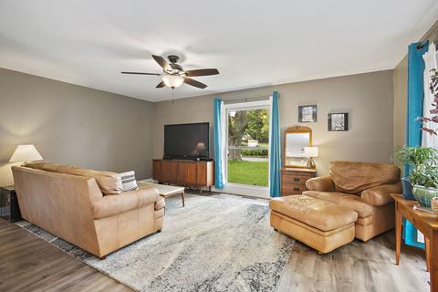 2604 Killarney Dr, Cary, IL 60013 photo 4
