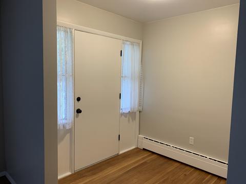 2288 Lowry St, Aurora, IL 60506 photo 2