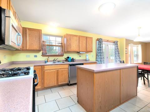 1907 Crosswind Dr, Plainfield, IL 60586 photo 8