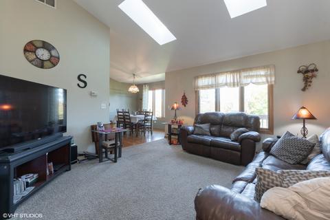 400 Conley Dr, Elburn, IL 60119 photo 3