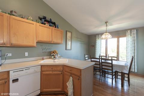 400 Conley Dr, Elburn, IL 60119 photo 5