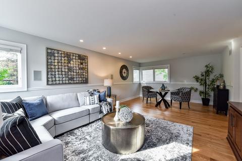 543 E Hillside Rd, Naperville, IL 60540 photo 8
