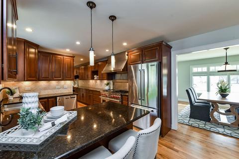 543 E Hillside Rd, Naperville, IL 60540 photo 4
