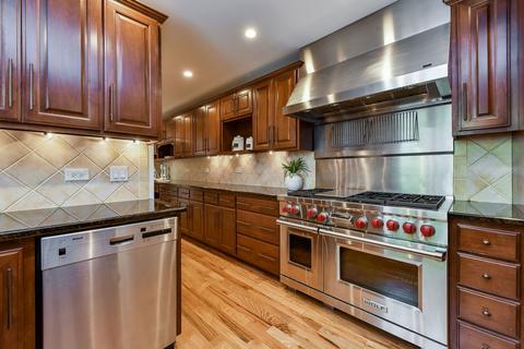 543 E Hillside Rd, Naperville, IL 60540 photo 6