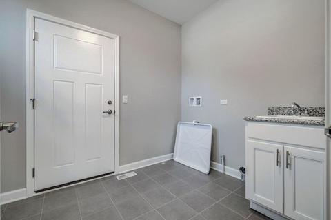 212 W Sunset Ln, Addison, IL 60101 photo 15