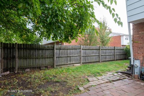 8826 Dee Rd, Des Plaines, IL 60016 photo 3