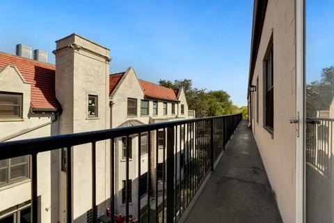 842 E 48th St, Chicago, IL 60615 photo 39