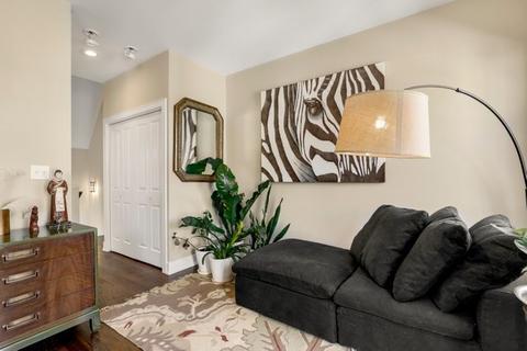 842 E 48th St, Chicago, IL 60615 photo 33