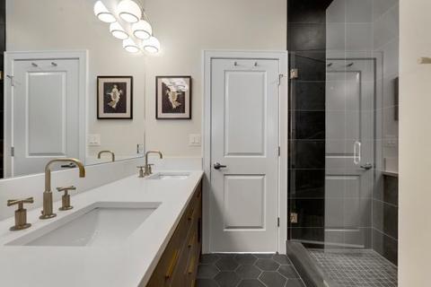 842 E 48th St, Chicago, IL 60615 photo 21