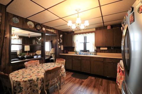 1107 E Washington St, Clinton, IL 61727 photo 4