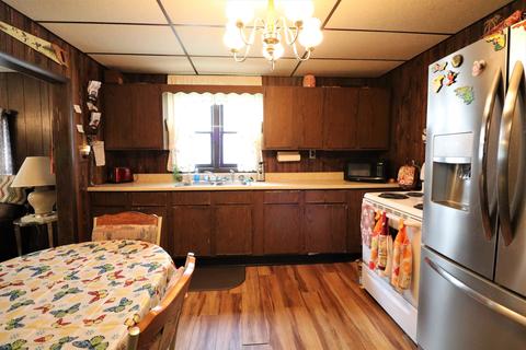 1107 E Washington St, Clinton, IL 61727 photo 5